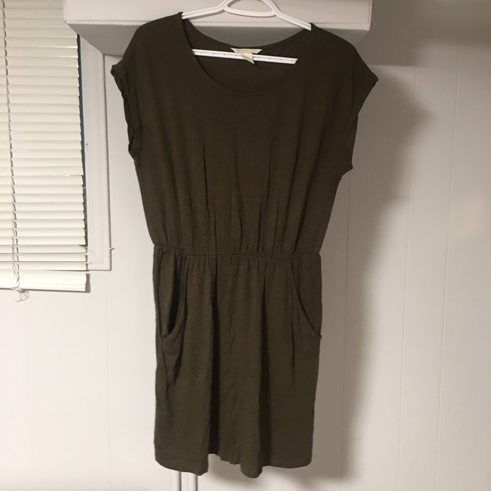FOREVER21 Olive Dress with pockets